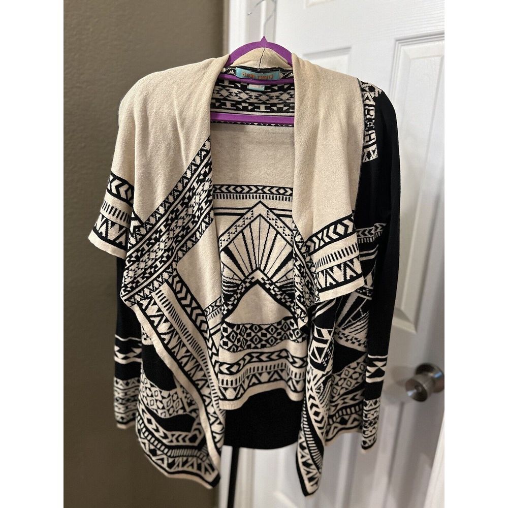 Flying Tomato Open Cardigan Sweater Beige‎ And Black Aztec Pattern Small